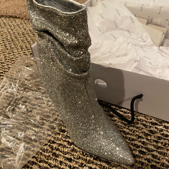 Guess Booties - Picture 2 of 5